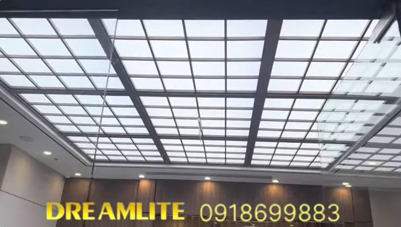 Trần xuyên sáng trắng