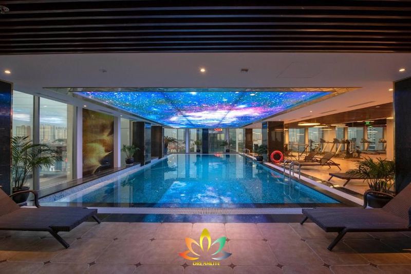 BỂ BƠI KHÁCH SẠN WYNDHAM HÀ NỘI