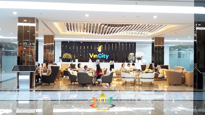 Trần xuyên sáng trắng